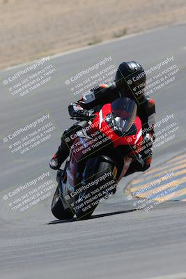 media/Apr-09-2023-SoCal Trackdays (Sun) [[333f347954]]/Turn 10 (115pm)/